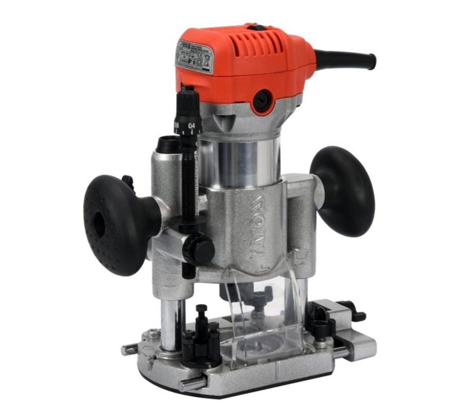 Handöverfräs Yato YT-82390; 710 W