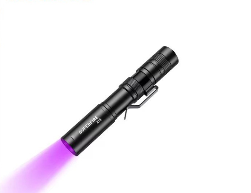 Ficklampa Superfire X18-U; UV